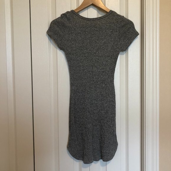 Simple Grey Dress - Picture 3 of 3